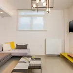 Elvina House Apartment