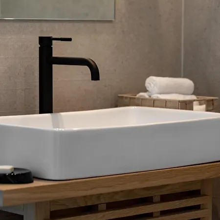 Elvina City House Apartamento *